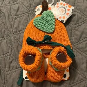 New in packaging Little Me knit pumpkin hat and bootie set 0-6 months